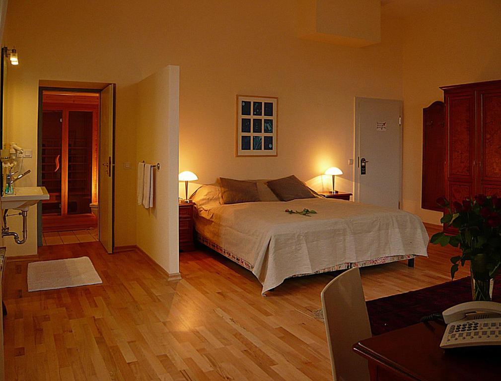 Hotel Schloss Spyker Glowe Pokoj fotografie